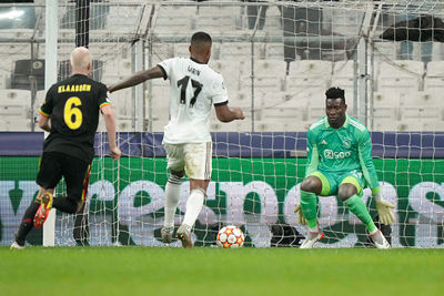 Dit wordt geen doelpunt, want Onana brengt knap redding. © Pro Shots