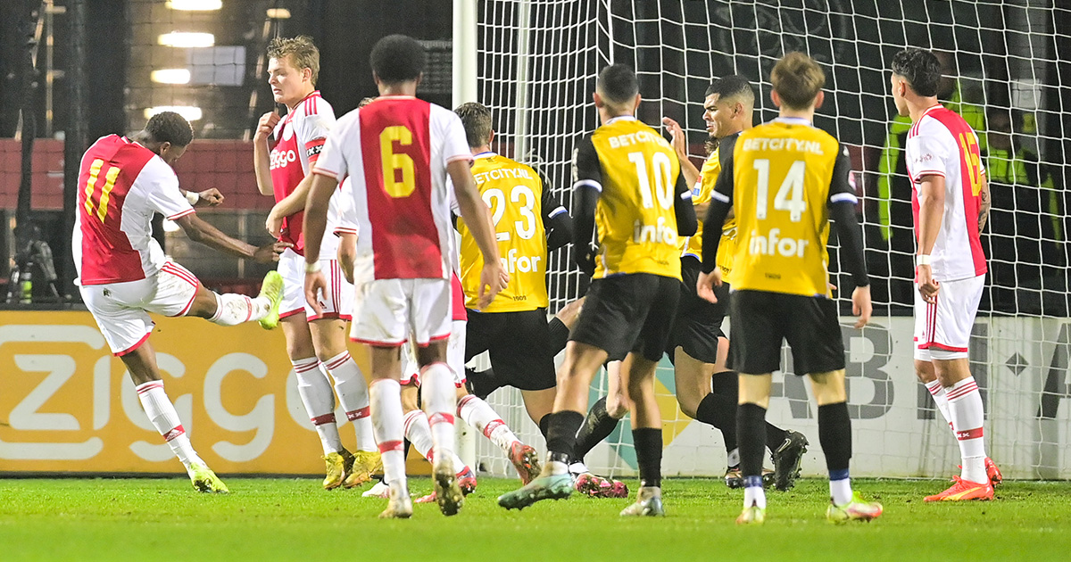 Banel Schiet Jong Ajax In Slotfase Naar Punt Tegen FC Eindhoven