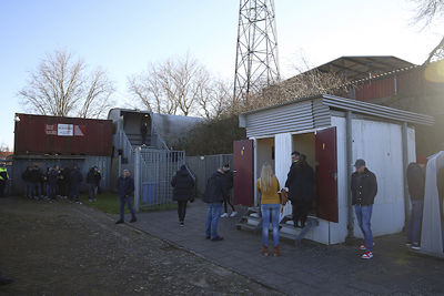 De wc-deuren kunnen niet op slot. © De Brouwer