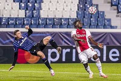 Maar dan keren de kansen, dankzij een gemakkelijk gegeven penalty. © Pro Shots