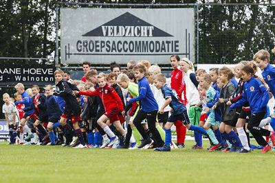 Lucky is binnen en dus kan de warming-up beginnen. © Pro Shots