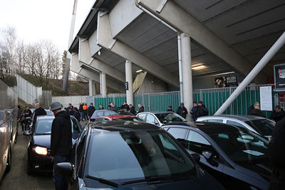 Een lesje strak parkeren. © De Brouwer