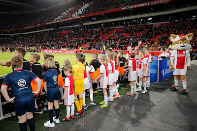 Alvast even een kijkje nemen in dat mooie stadion. © De Brouwer