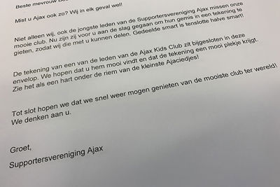 Deze brief wordt bij de tekeningen bijgevoegd. © Ajax Kids Club