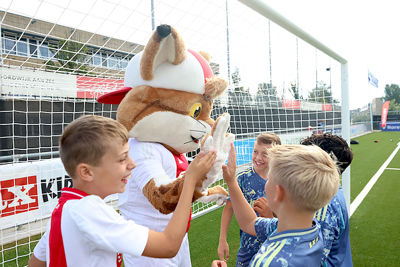 High-fives bij de vleet. © De Brouwer