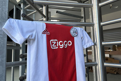 Nog meer versiering. Doen we gewoon! © Ajax Life