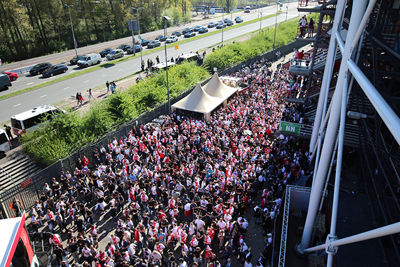 Ajacieden reizen naar De Kuip voor de bekerfinale. © De Brouwer