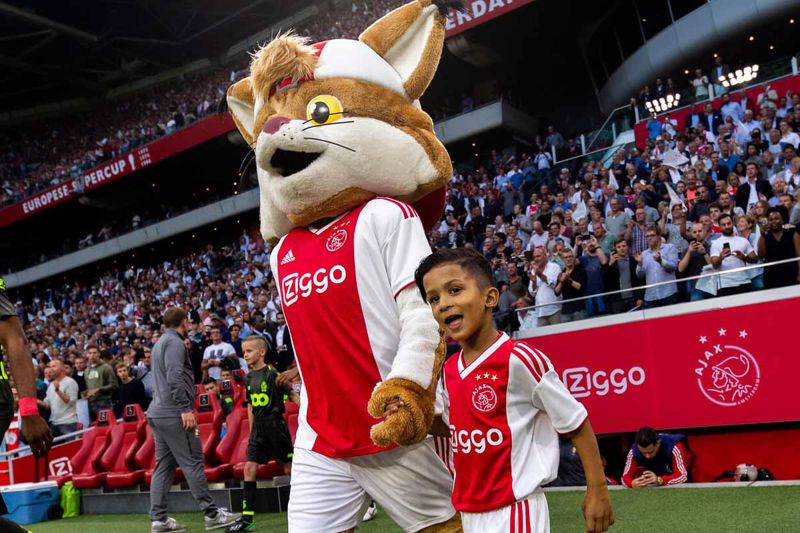 ajax-utrecht-mascotte-1200