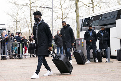 Ajax arriveert in Heerenveen voor de start van een spannende voetbalmaand! © Pro Shots