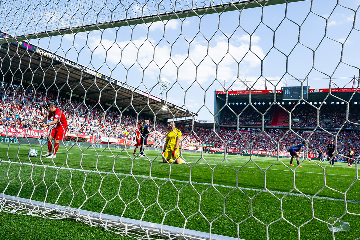 Klaassen Hoopt Na Ajaxonwaardig Seizoen Dat Er Snel Duidelijkheid Komt