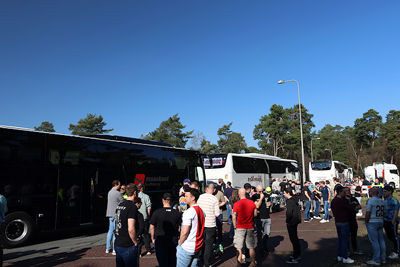 In zonnige omstandigheden op pad naar Zwolle. © De Brouwer