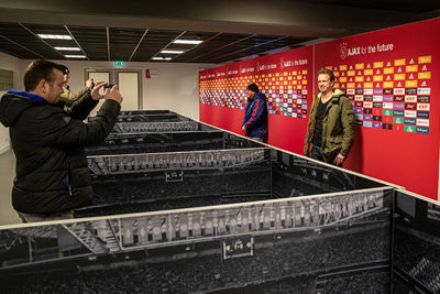 Kijk, hier worden de spelers na de wedstrijd ondervraagd door de media. © Pro Shots