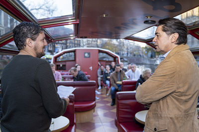 Quizmaster Roy heeft pittige vragen bedacht. © Pro Shots