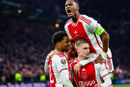 Ajax Wint Van AEK 1200