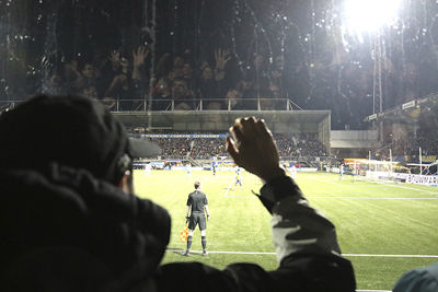 Je voelt je in het Cambuur Stadion wel net een goudvis. © De Brouwer