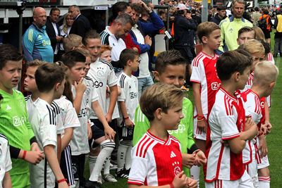 Onze gespannen mascottes zijn er klaar voor. © SV Ajax