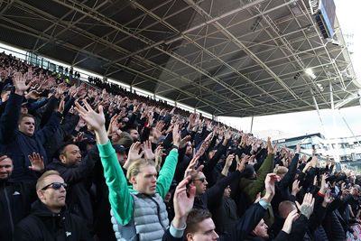 Handjes, handjes, handjes. © De Brouwer