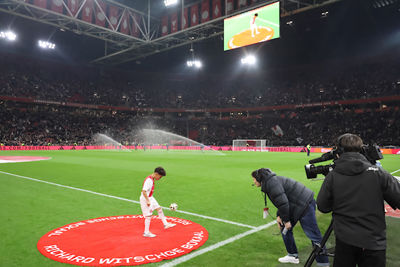 Jeugdspeler Zinedine staat nu nog hoog te houden. © De Brouwer