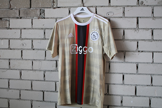 Ajax, Adidas En Daily Paper Lanceren Europees Tenue!