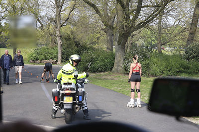 Eh, moeten we slalommen om de pionnetjes...? © De Brouwer