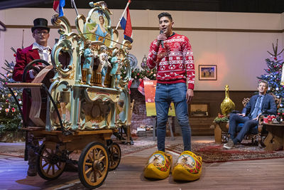 Deze kerstspecial van Ajax TV is en blijft goud, haha! © AFC Ajax