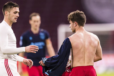 Tadic is een shirtje van Haarle... eh, Willem II rijker! © Pro Shots