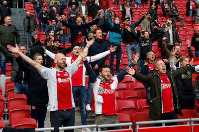 Voor wie? Voor Ajax Amsterdam! © De Brouwer