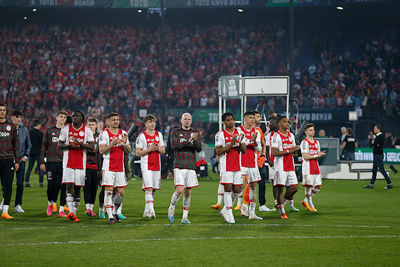 Spelers bedanken de supporters voor alle steun. © De Brouwer