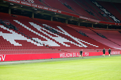 Welkom bij Ajax - PSV, deel twee... © De Brouwer