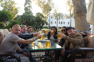 En daar kun je de biertjes van betalen. Proost! © De Brouwer