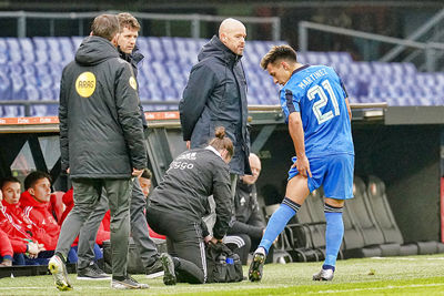 Martínez moet de strijd al na negentien minuten staken... © Pro Shots