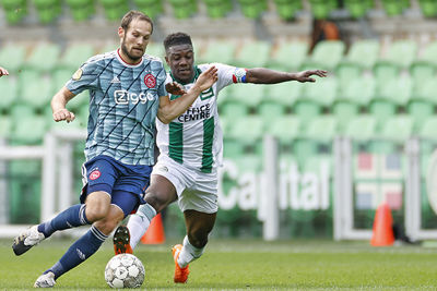 Als nota bene Blind het indribbelen van achteruit moet gaan verzorgen... © Pro Shots