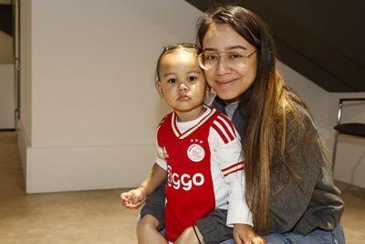 Veel kindjes kwamen in het wit-rood-wit naar de Johan Cruijff Arena. © Pro Shots