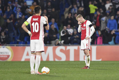 2-0 achter en Donny weet dat Ajax nergens aanspraak op maakt. © Pro Shots