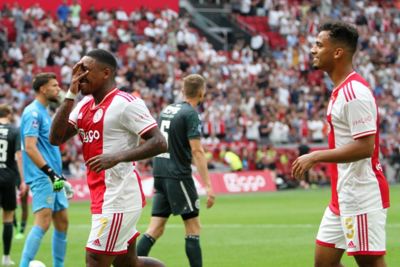 Bergwijn juicht en dat mag hij deze middag nog veel vaker doen! © SV Ajax