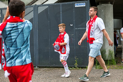 Vader en zoon melden zich voor een nieuw seizoen! © De Brouwer