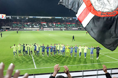 Tot woensdag tegen FC Utrecht, mannen! © De Brouwer