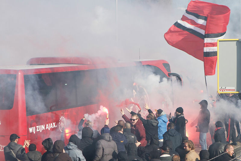 spelersbus-12001