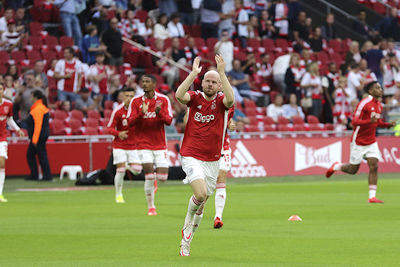 Als Davy het veld op komt voor de warming-up, spuit de energie altijd uit zijn oren. © De Brouwer