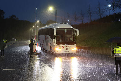 Alle regen is bewaard voor de avonduren... © De Brouwer