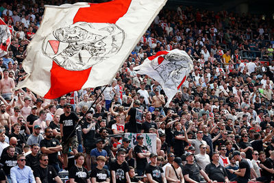 Hup, Ajax! © De Brouwer