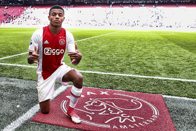 Ajax en Neres. Het bleek een goede match. © AFC Ajax