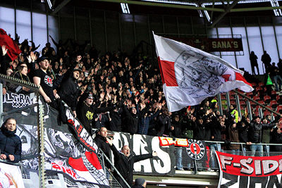 Binnen! Ajax heropent de titelrace!