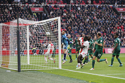 Tadic heeft de klasse van Lasse afgekeken: 2-2! © De Brouwer