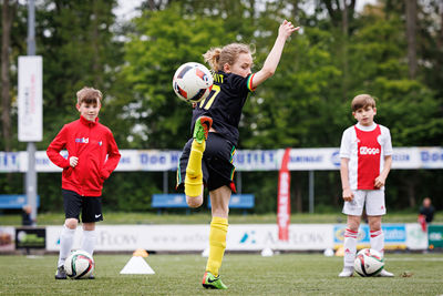 En dit zagen we Van der Vaart eerder met succes doen! © Pro Shots