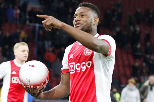 Ajax Bevestigt Zeefuik Op Huurbasis Naar Fc Groningen