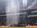 AMSTERDAM, 20-01-2013 , Eredivisie , Stadion Arena , seizoen 2012 / 2013 , Ajax - Feyenoord 3-0. Sneeuw komt uit het dak na een breuk in het glas.