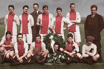 De desbetreffende teamfoto uit 1911. © AFC Ajax