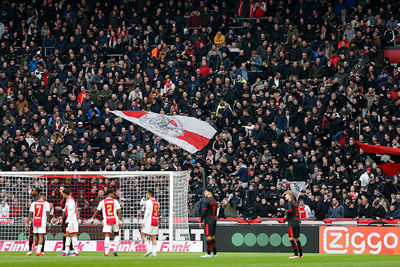 Ajax vergeet zichzelf lange tijd te belonen. © De Brouwer